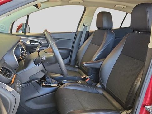 Used 2022 Buick Encore Preferred w/ Safety Package image 11