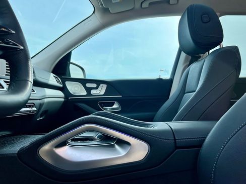 Certified 2026 Mercedes-Benz GLS 450 4MATIC image 20
