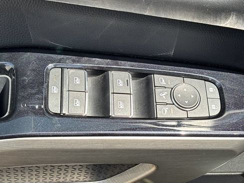 Used 2024 Nissan Pathfinder Platinum AWD/4WD image 25