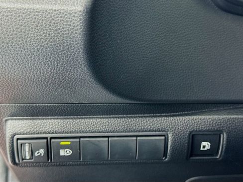 Used 2024 Toyota Corolla LE FWD image 11