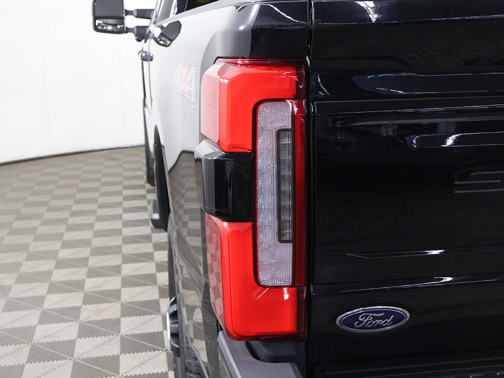 Used 2025 Ford F250 Platinum AWD/4WD image 20