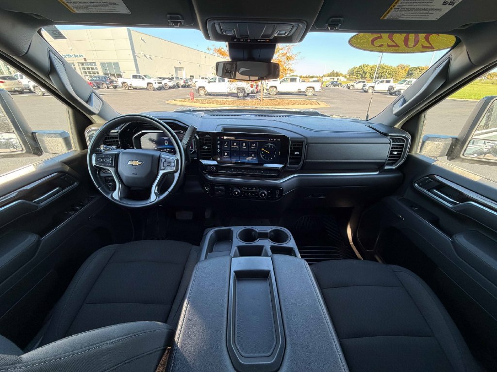 Used 2025 Chevrolet Silverado 2500 LT w/ Convenience Package AWD/4WD image 28