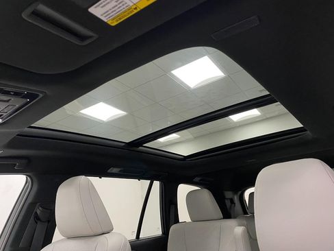 Used 2025 Lexus TX 350 AWD w/ Technology Package image 32