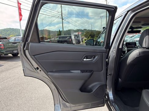 New 2026 Nissan Rogue SV FWD image 23