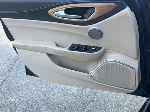 Used 2018 Alfa Romeo Giulia Ti w/ Quick Order Package 22X Lusso image 12