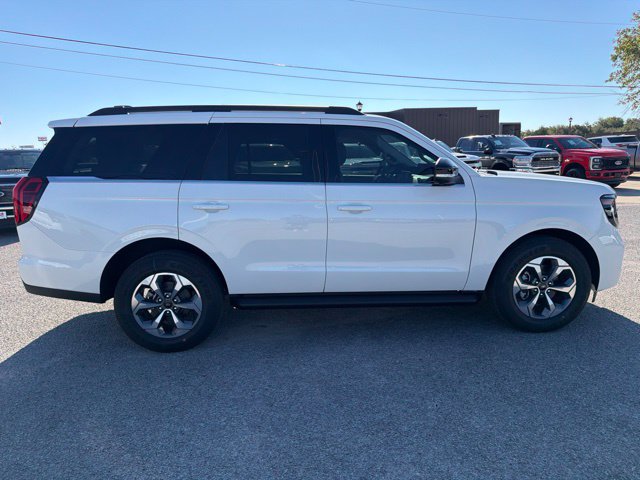 New 2027 Ford Expedition Active RWD image 4