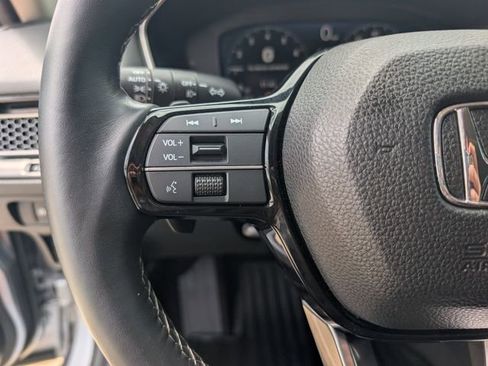 Used 2023 Honda Civic Touring image 13