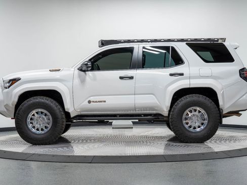 Used 2025 Toyota 4Runner Trailhunter image 7