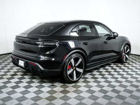 New 2026 Porsche Macan GTS Electric AWD/4WD image 31