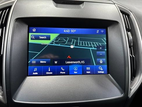 Used 2020 Ford Edge SEL w/ Convenience Package AWD/4WD image 4