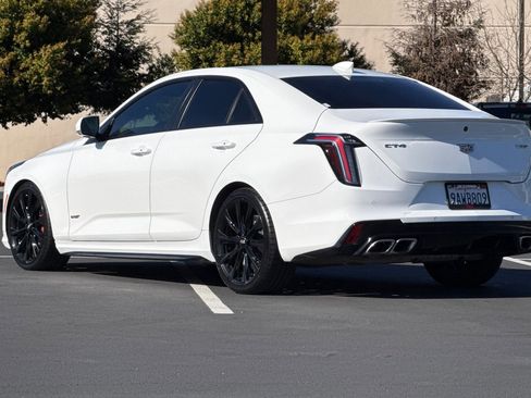 Used 2021 Cadillac CT4 V w/ Technology Package image 7