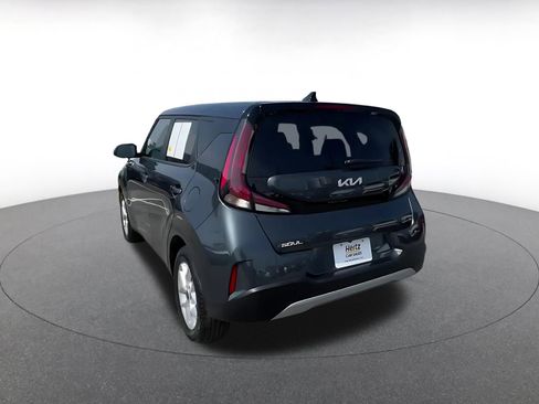 Used 2025 Kia Soul LX w/ LX Technology Package image 11