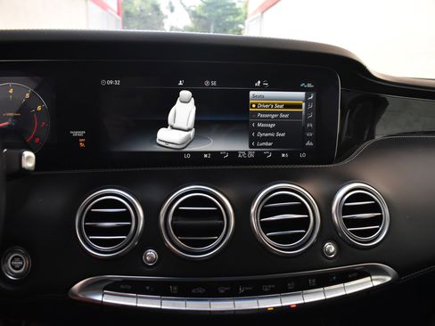 Used 2020 Mercedes-Benz S 560 4MATIC Coupe w/ AMG Line Exterior image 36