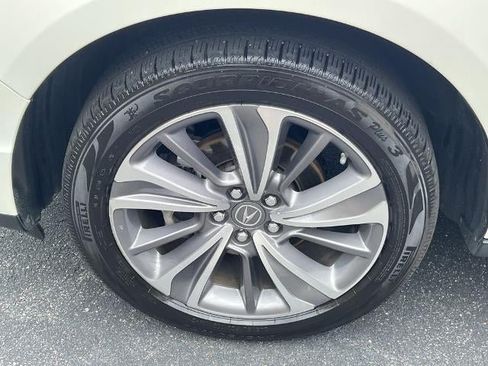 Used 2018 Acura MDX FWD w/ Tech & Entertainment image 12