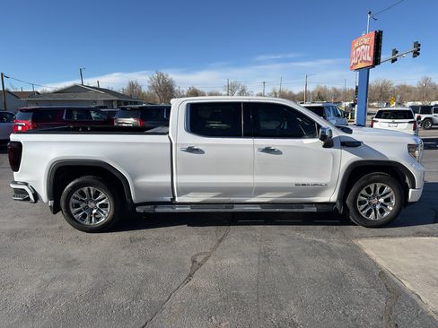 Used 2019 GMC Sierra 1500 Denali w/ Driver Alert Package II AWD/4WD image 5