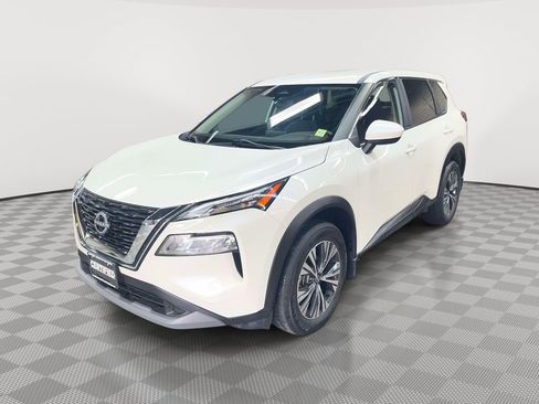 Used 2023 Nissan Rogue SV image 7