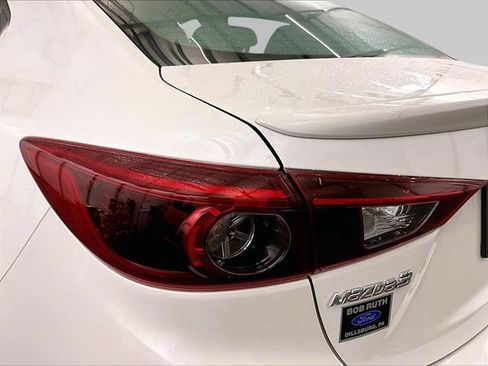 Used 2018 MAZDA MAZDA3 Grand Touring w/ Premium Equipment Package FWD image 28