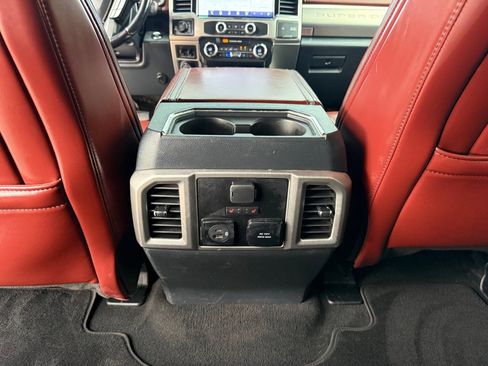 Used 2022 Ford F350 Platinum AWD/4WD image 22