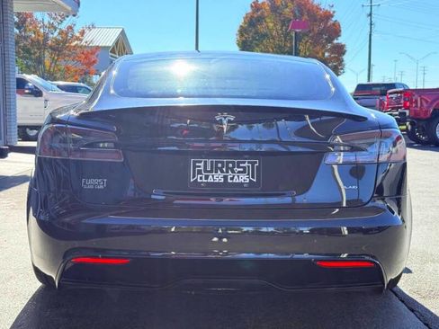 Used 2021 Tesla Model S Plaid image 4
