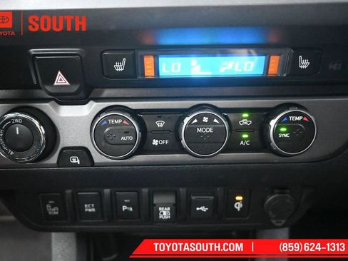 Used 2023 Toyota Tacoma TRD Pro AWD/4WD image 19