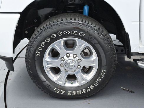 Used 2025 RAM 2500 Big Horn AWD/4WD image 39
