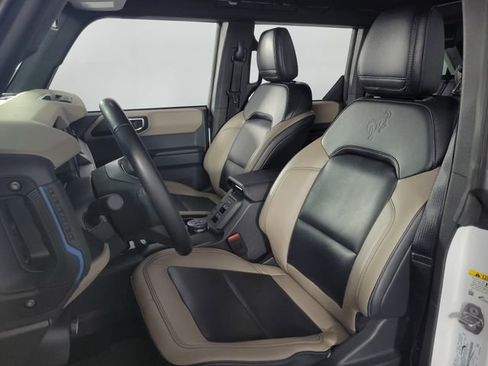 Used 2024 Ford Bronco Wildtrak image 14