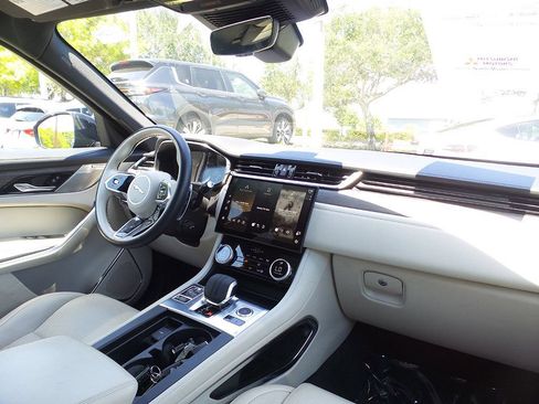 Used 2023 Jaguar F-PACE S AWD/4WD image 24