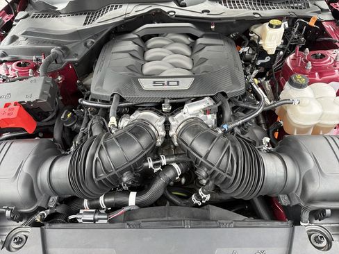 Used 2025 Ford Mustang GT Premium RWD image 10