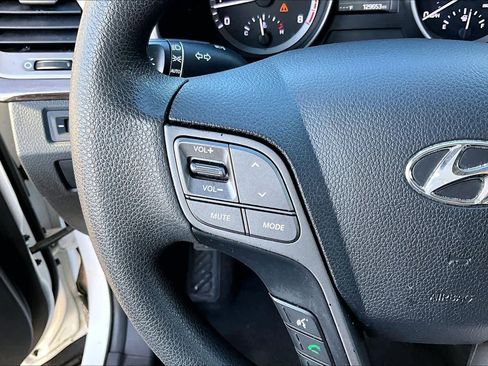 Used 2018 Hyundai Santa Fe Sport image 22