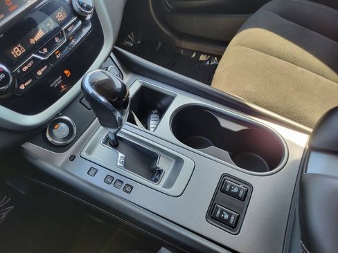 Used 2019 Nissan Murano SV AWD/4WD image 20