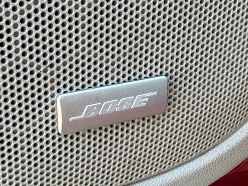 Used 2019 GMC Acadia SLT image 30