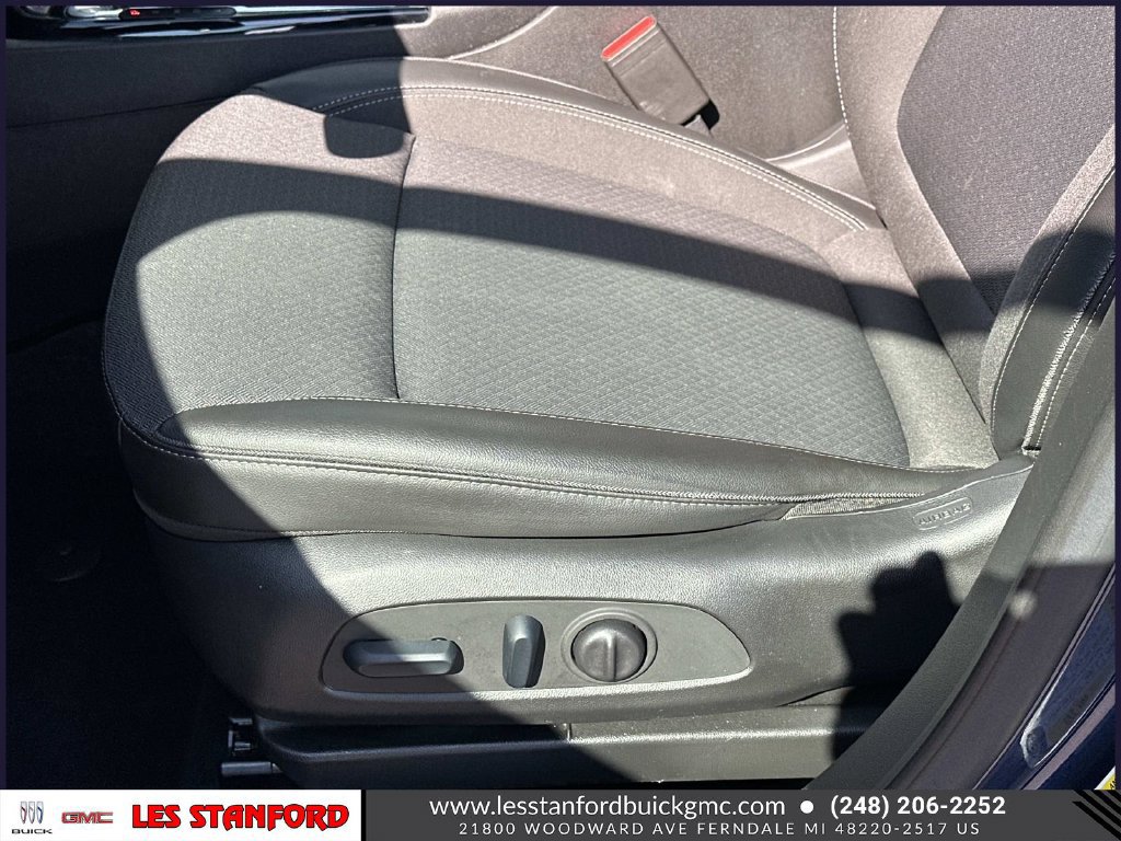 Used 2023 Buick Encore GX Select FWD image 18