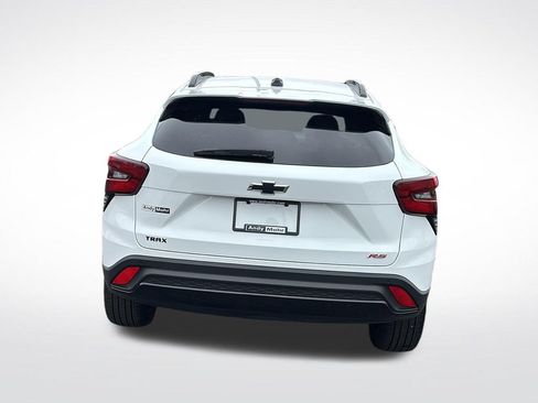 Used 2025 Chevrolet Trax RS w/ Sunroof Package FWD image 6