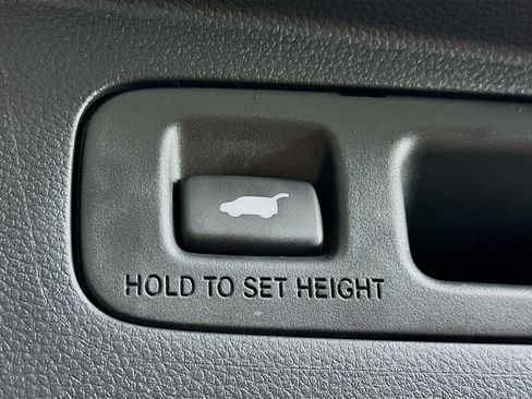 Used 2025 Honda CR-V EX-L image 29