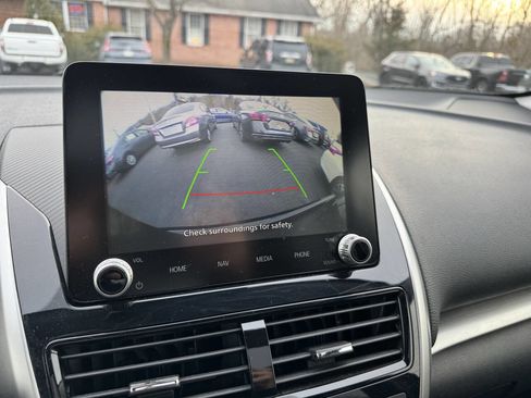 Used 2023 Mitsubishi Eclipse Cross SE image 11