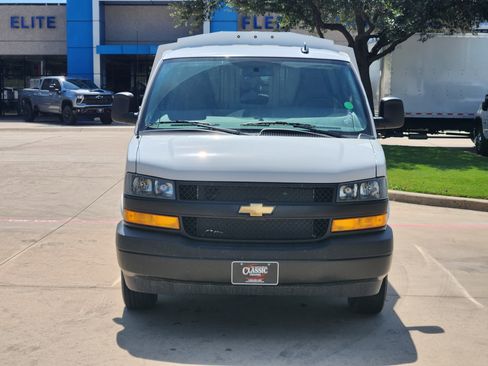 New 2025 Chevrolet Express 3500 w/ Power Convenience Package image 9