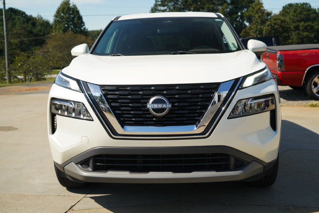 Used 2023 Nissan Rogue SV FWD image 16