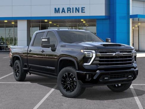 New 2026 Chevrolet Silverado 2500 High Country w/ Midnight Edition AWD/4WD image 7