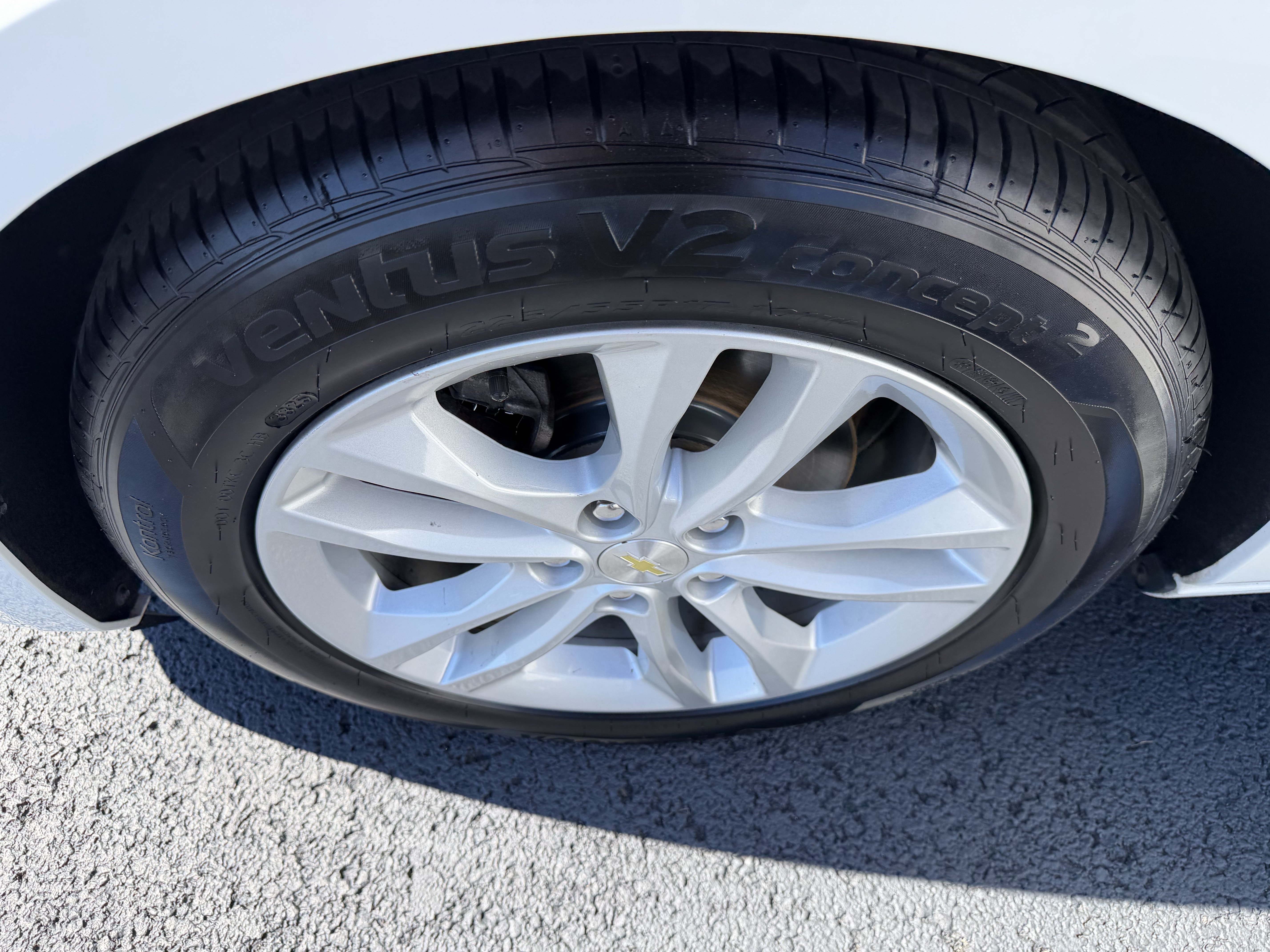 Used 2018 Chevrolet Malibu LT FWD image 26