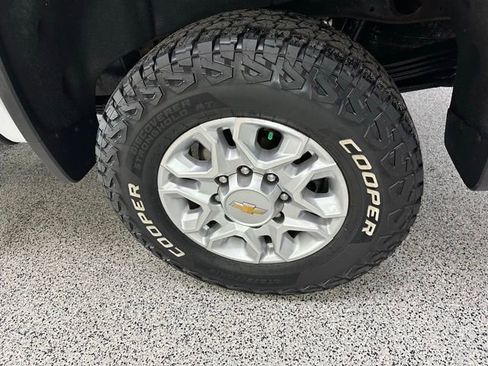 Used 2021 Chevrolet Silverado 2500 LTZ image 8