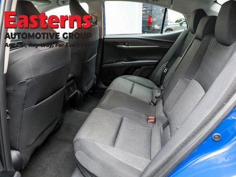 Used 2025 Toyota Camry LE w/ Convenience Package image 20