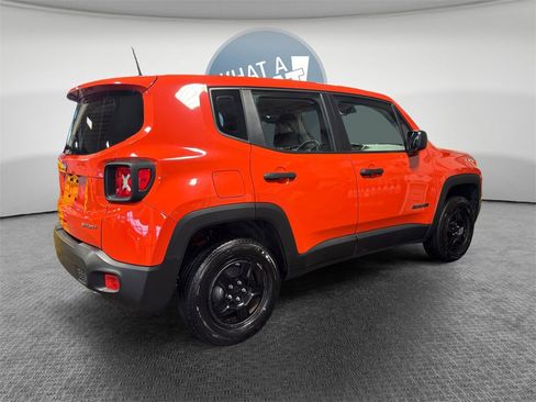 Used 2018 Jeep Renegade Sport w/ Power & Air Group image 3