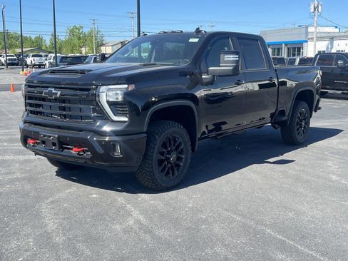 New 2026 Chevrolet Silverado 2500 LT w/ Trail Boss Package AWD/4WD image 4