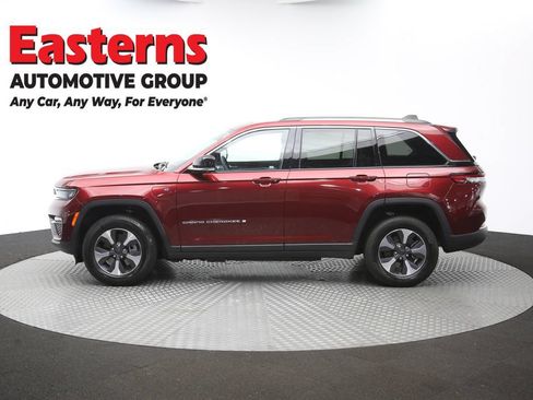 Used 2022 Jeep Grand Cherokee Limited 4xe w/ Luxury Tech Group II AWD/4WD image 64