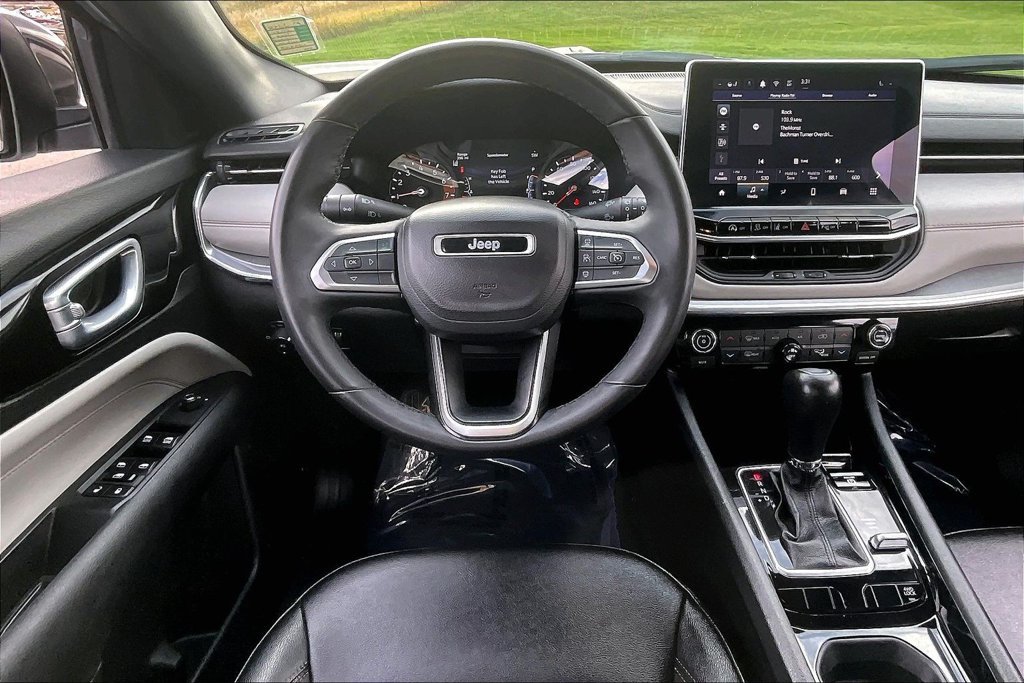 Used 2024 Jeep Compass Limited AWD/4WD image 5