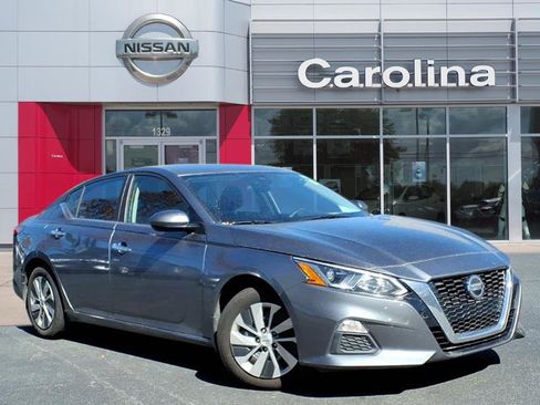 Used 2021 Nissan Altima 2.5 S image 1