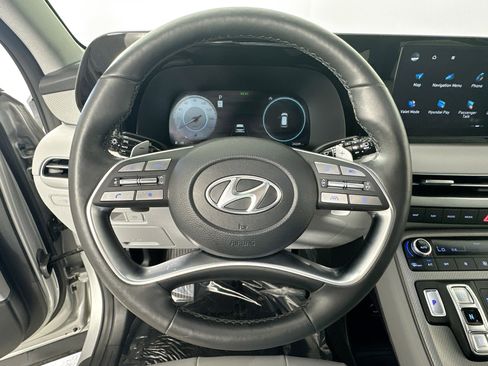 Used 2023 Hyundai Palisade SEL FWD image 11