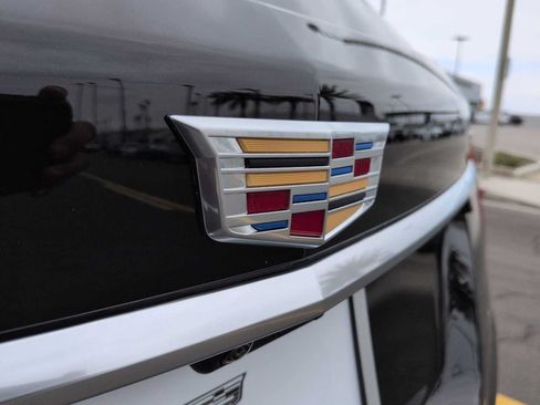 New 2026 Cadillac XT5 Premium Luxury FWD image 8