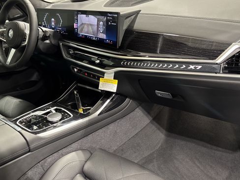 New 2027 BMW X7 xDrive40i w/ M Sport Package AWD/4WD image 25