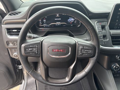 Used 2023 GMC Yukon AT4 AWD/4WD image 18